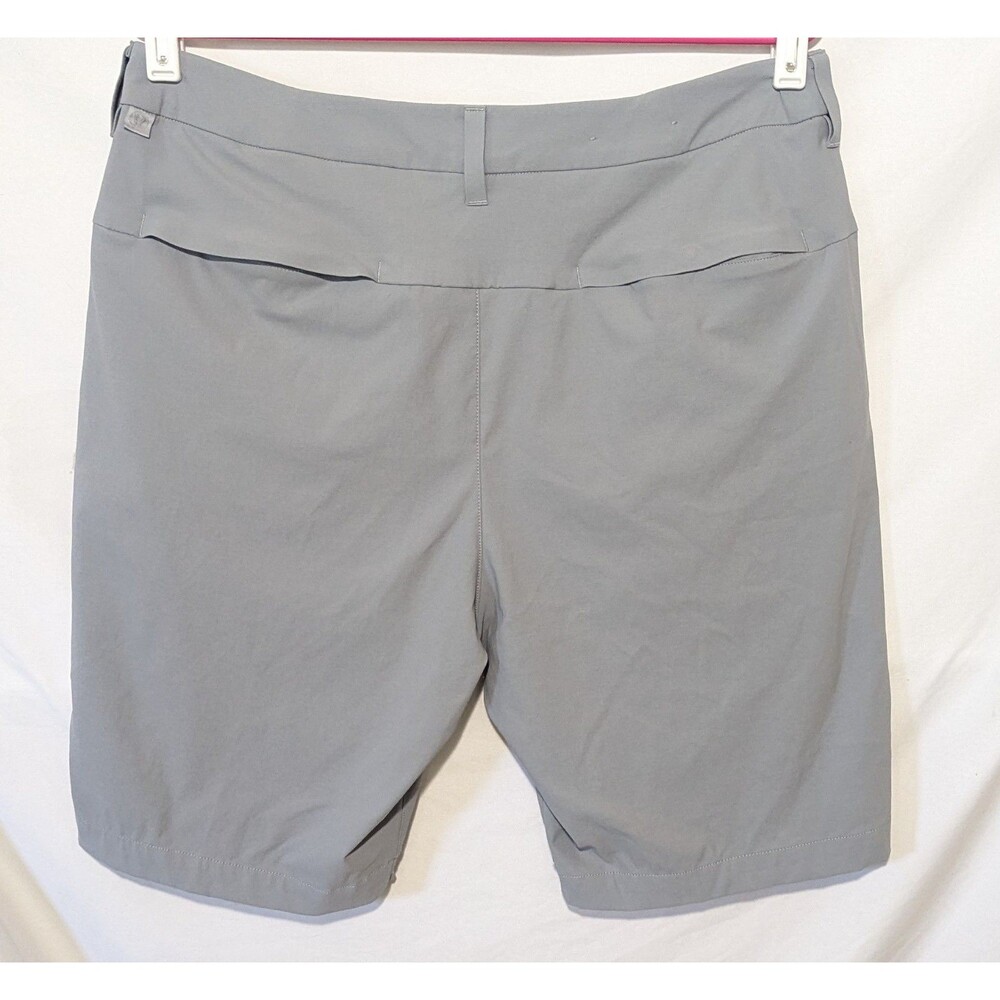 EUC - Lululemon Mens Commission Classic Fit Gray Golf Shorts Sz 33 x 9" - Picture 2 of 8